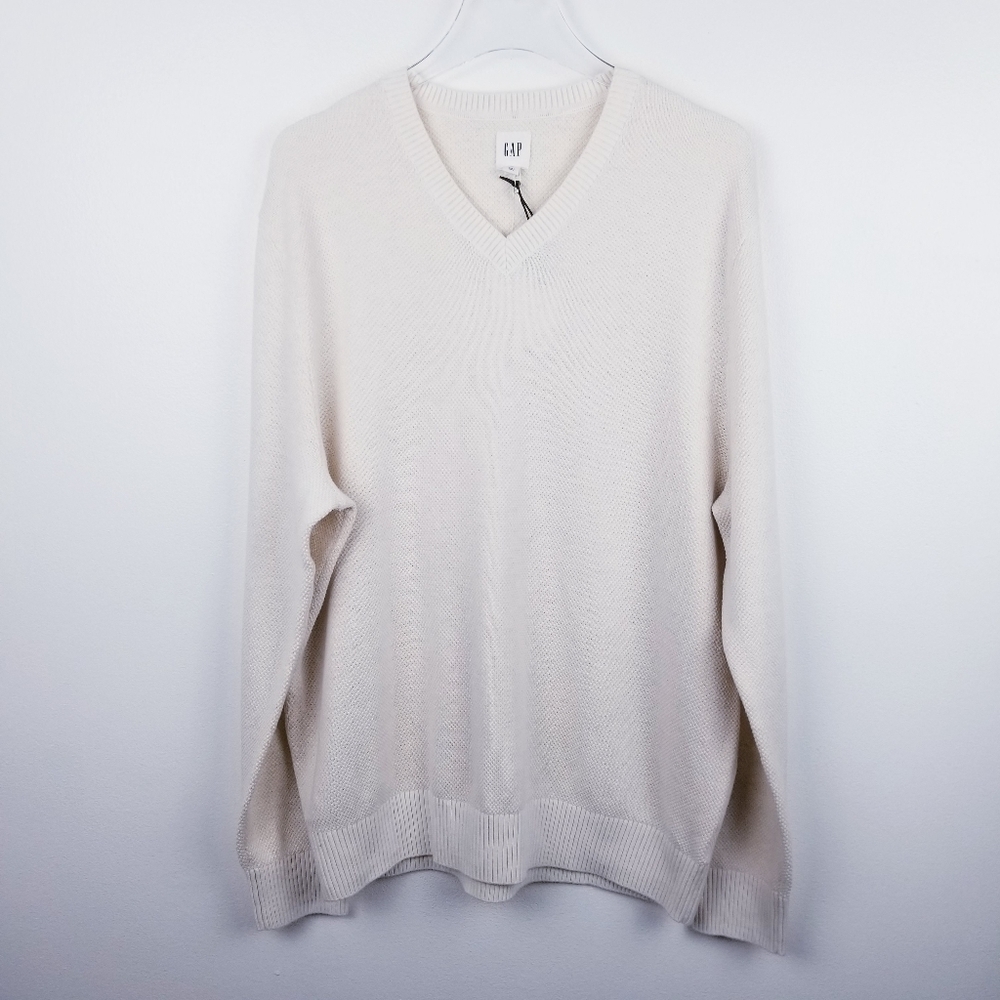 GAP Men's Cream Textured V-Neck Sweater NWT, size XL